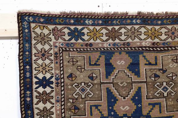 Tappeto Shirvan, Caucaso fine XIX inizio XX secolo  - Asta Tappeti - Associazione Nazionale - Case d'Asta italiane