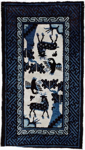 Tappeto Cina inizio XX secolo  - Asta Tappeti - Associazione Nazionale - Case d'Asta italiane