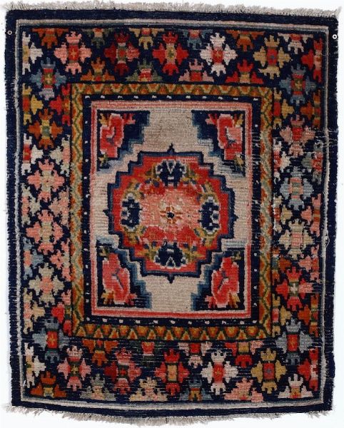 Mat Cina inizio XX secolo  - Asta Tappeti - Associazione Nazionale - Case d'Asta italiane