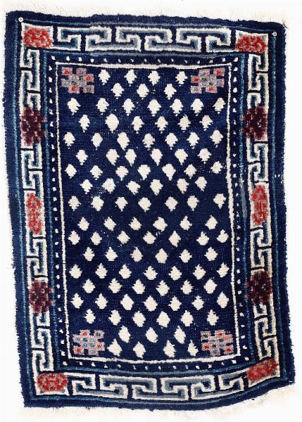 Tappeto Cina inizio XX secolo  - Asta Tappeti - Associazione Nazionale - Case d'Asta italiane