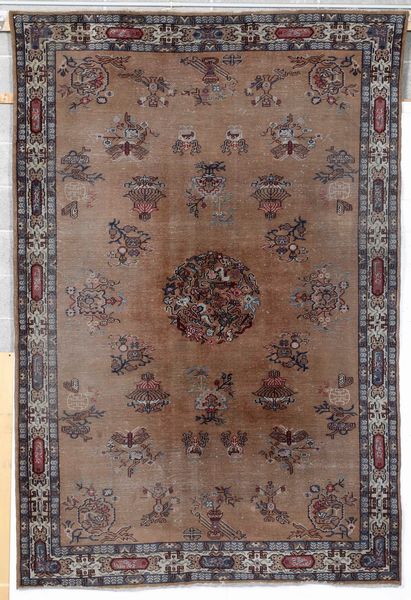 Tappeto Cina XX secolo  - Asta Tappeti - Associazione Nazionale - Case d'Asta italiane