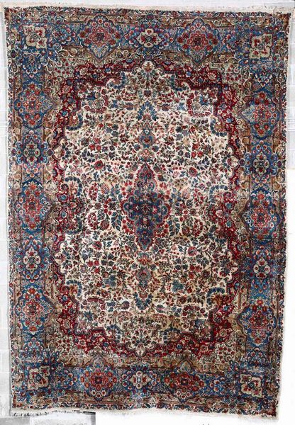 Tappeto Kirman, Persia XX secolo  - Asta Tappeti - Associazione Nazionale - Case d'Asta italiane