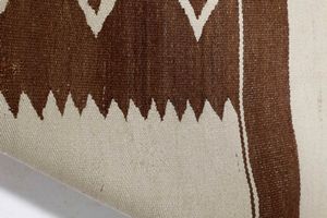 Kilim bianco e marrone XX secolo  - Asta Tappeti - Associazione Nazionale - Case d'Asta italiane