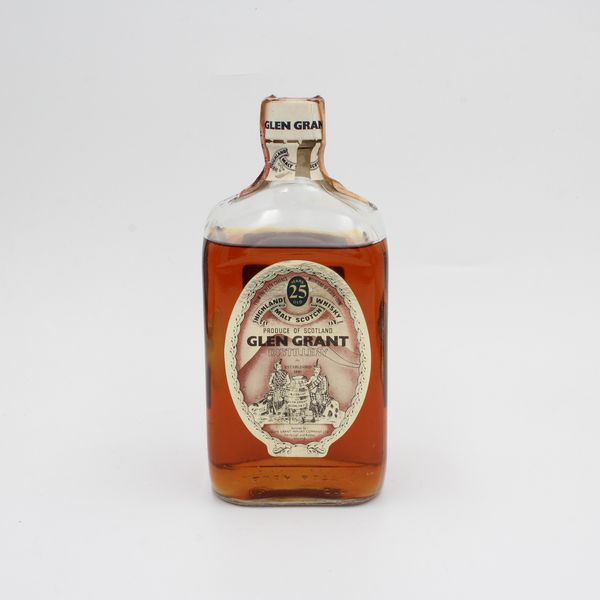 HIGHLAND MALT SCOTCH WHISKY 25 YEARS OLD, DIRECTORS RESERVE, GLEN GRANT  - Asta VINI E DISTILLATI PREGIATI E DA COLLEZIONE - Associazione Nazionale - Case d'Asta italiane