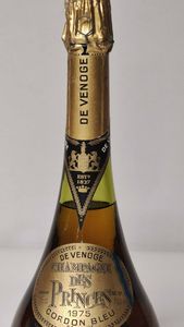 De Venoge, Champagne Des Princes 1975  - Asta Wine Forever - Associazione Nazionale - Case d'Asta italiane