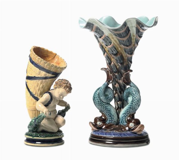 Due coppette in ceramica smaltate in policromia, manifattura francese, fine XIX secolo  - Asta Antiquariato - Associazione Nazionale - Case d'Asta italiane