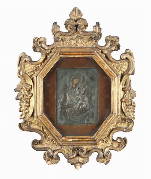 Piccola icona raffigurante Madonna con Bambino con rivestimento in metallo sbalzato, XVIII secolo  - Asta Antiquariato - Associazione Nazionale - Case d'Asta italiane