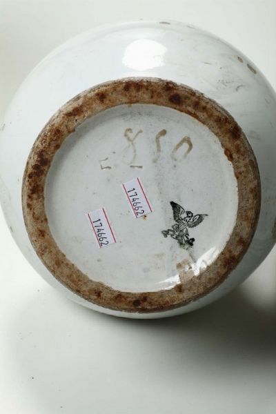 Coppia di versatoi in terraglia bianca, XIX secolo  - Asta Antiquariato - Associazione Nazionale - Case d'Asta italiane