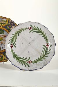Coppia di piatti da parata Italia, XX secolo  - Asta Antiquariato - Associazione Nazionale - Case d'Asta italiane