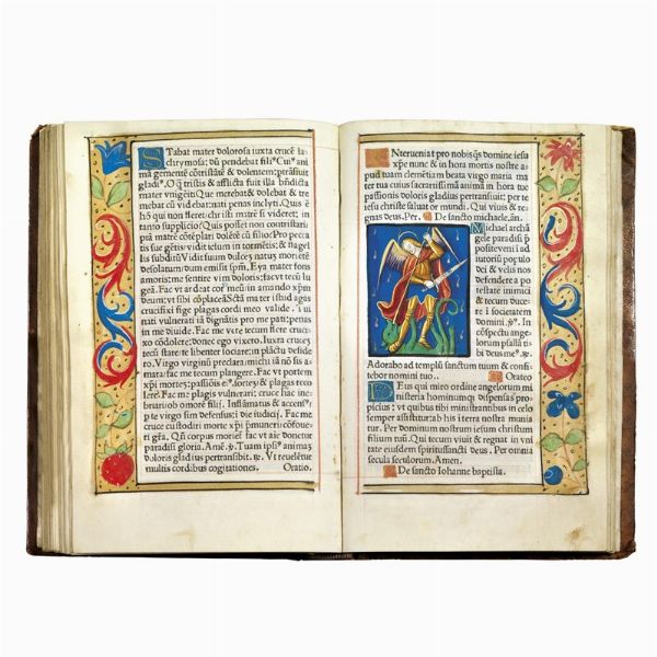 (Libro d’ore - Illustrati 500)   Hore diuine virginis Marie secundum vsum Romanum cum alijs multis folio sequenti notatis vna cum figuris Apocalipsis & destructio Hierusalem & multis figuris, Biblie insertis.   (Parisius nouiter īpressum p[er] Germano Hardouyn Librario. Cōmorante inter duas portas Palatij ad intersignium sancte margarete. Anno dñi. M.ccccc.xxxiij). [1533].  - Asta LIBRI, MANOSCRITTI E AUTOGRAFI - Associazione Nazionale - Case d'Asta italiane