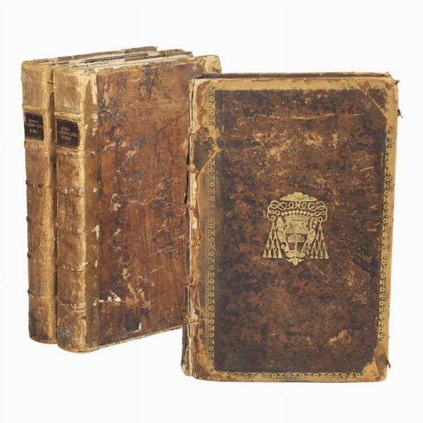 (Roma - Illustrati 600)   BOSIO, Antonio - ARINGHI, Paolo.   Roma subterranea novissima.   Romae, expensis Blasij Diuersini, & Zanobij Masotti bibliopolarum. Typis Vitalis Mascardi, 1651.   2 volumi in folio, legatura coeva in piena pelle (difetti), 1 tavola ripiegata nel primo volume, 6 tavole ripiegate nel secondo, foro di tarlo, bruniture e altri difetti vari. Si aggiunge altra copia della stessa opera in legatura coeva con armi cardinalizie, non collazionata, difettosa (dorsi molto sciupati, grande gora al primo volume, ecc.)  - Asta LIBRI, MANOSCRITTI E AUTOGRAFI - Associazione Nazionale - Case d'Asta italiane