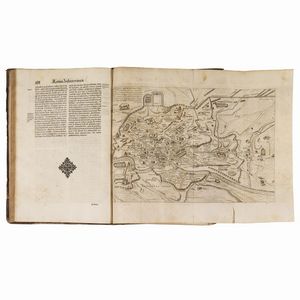 (Roma - Illustrati 600)   BOSIO, Antonio - ARINGHI, Paolo.   Roma subterranea novissima.   Romae, expensis Blasij Diuersini, & Zanobij Masotti bibliopolarum. Typis Vitalis Mascardi, 1651.   2 volumi in folio, legatura coeva in piena pelle (difetti), 1 tavola ripiegata nel primo volume, 6 tavole ripiegate nel secondo, foro di tarlo, bruniture e altri difetti vari. Si aggiunge altra copia della stessa opera in legatura coeva con armi cardinalizie, non collazionata, difettosa (dorsi molto sciupati, grande gora al primo volume, ecc.)  - Asta LIBRI, MANOSCRITTI E AUTOGRAFI - Associazione Nazionale - Case d'Asta italiane