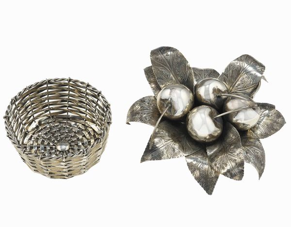 M. Buccellati. Cestino e ciliegie con foglie  - Asta Fine Jewels - Associazione Nazionale - Case d'Asta italiane