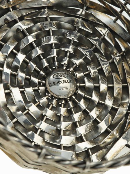 M. Buccellati. Cestino e ciliegie con foglie  - Asta Fine Jewels - Associazione Nazionale - Case d'Asta italiane