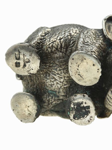 Manifattura Buccellati per Fasano. Coppia di saliere elefanti  - Asta Fine Jewels - Associazione Nazionale - Case d'Asta italiane