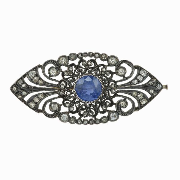 Spilla con zaffiro Sri Lanka, nessuna indicazione di trattamento termico  - Asta Fine Jewels - Associazione Nazionale - Case d'Asta italiane