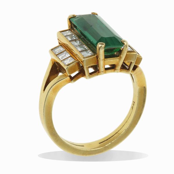 Fasano. Anello con smeraldo Zambia di ct 3.10 stimati, nessuna evidenza di riempimento delle fessure  - Asta Fine Jewels - Associazione Nazionale - Case d'Asta italiane