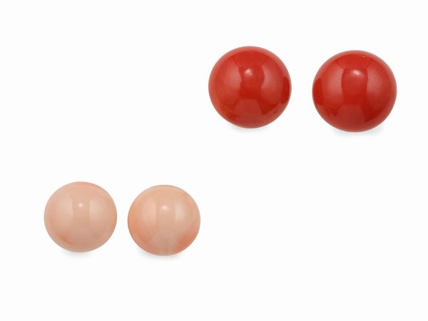 Due paia di orecchini con corallo rosso e corallo rosa  - Asta Fine Jewels - Associazione Nazionale - Case d'Asta italiane