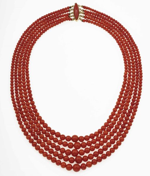 Collana a cinque fili di corallo  - Asta Fine Jewels - Associazione Nazionale - Case d'Asta italiane
