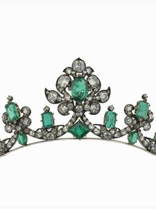 Tiara con smeraldi Colombia e diamanti di vecchio taglio  - Asta Fine Jewels - Associazione Nazionale - Case d'Asta italiane