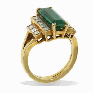 Fasano. Anello con smeraldo Zambia di ct 3.10 stimati, nessuna evidenza di riempimento delle fessure  - Asta Fine Jewels - Associazione Nazionale - Case d'Asta italiane