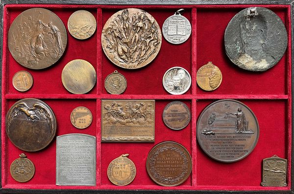 PROSATORI E POETI. Lotto di 35 medaglie.  - Asta Numismatica - Associazione Nazionale - Case d'Asta italiane