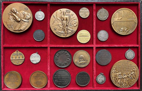 ATTRICI E ATTORI. Lotto di 21 medaglie.  - Asta Numismatica | Rinascimento - Associazione Nazionale - Case d'Asta italiane
