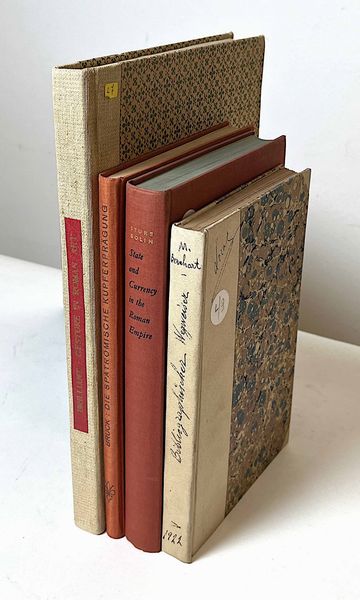 Lotto di quattro libri.  - Asta Numismatica | Rinascimento - Associazione Nazionale - Case d'Asta italiane
