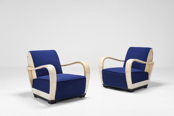 Valzania : Due poltrone  - Asta Design Properties - Associazione Nazionale - Case d'Asta italiane