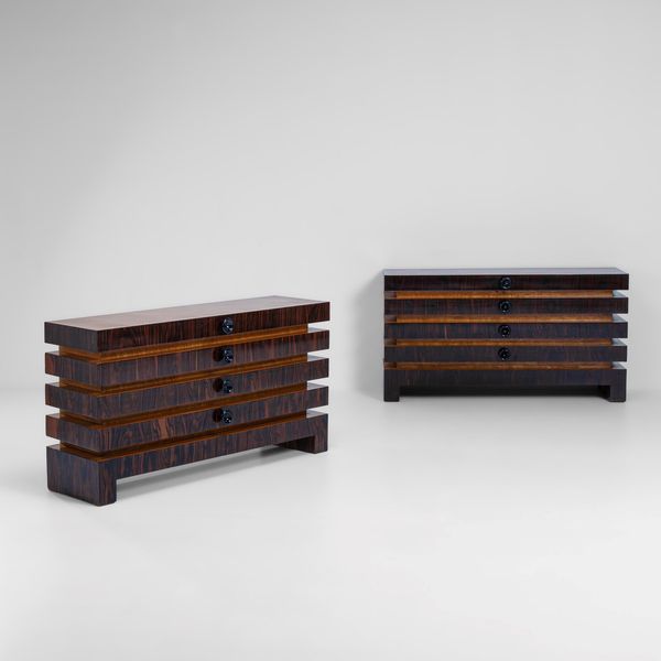 Due consolle  - Asta Design Properties - Associazione Nazionale - Case d'Asta italiane