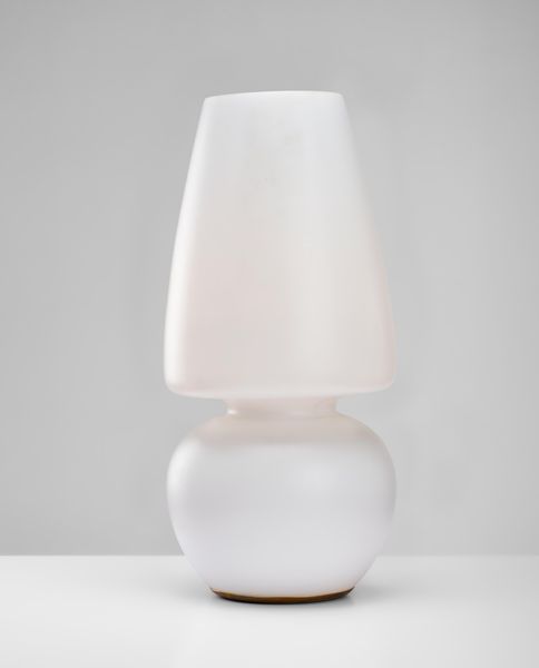 Grande lampada da tavolo  - Asta Design Properties - Associazione Nazionale - Case d'Asta italiane