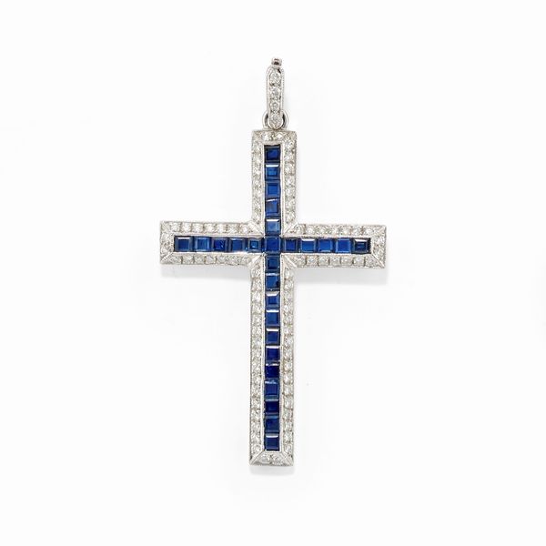 Pendente a croce  - Asta Gioielli - Associazione Nazionale - Case d'Asta italiane