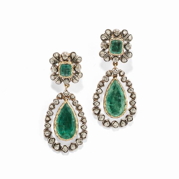 Orecchini con smeraldi  - Asta Gioielli - Associazione Nazionale - Case d'Asta italiane