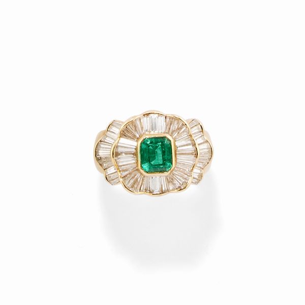 Anello con smeraldo  - Asta Gioielli - Associazione Nazionale - Case d'Asta italiane
