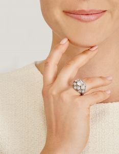 Anello con diamanti  - Asta Gioielli - Associazione Nazionale - Case d'Asta italiane