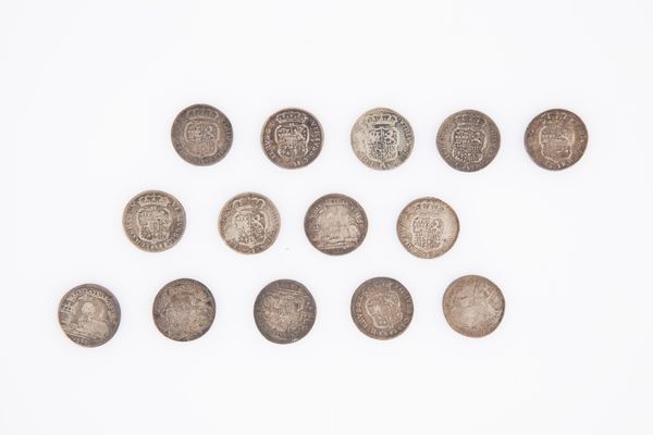 14 monete da 1 Carlino Carlo II - Napoli 1685 (2), 1686 (2), 1688 (3), 1689 (5) e 1690 (2)  - Asta Numismatica: Monete, Medaglie e Carta Moneta - Associazione Nazionale - Case d'Asta italiane
