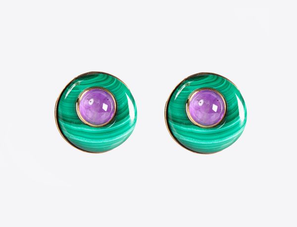 Coppia clips in oro ametiste e malachite  - Asta Fine Jewels and Watches - Associazione Nazionale - Case d'Asta italiane