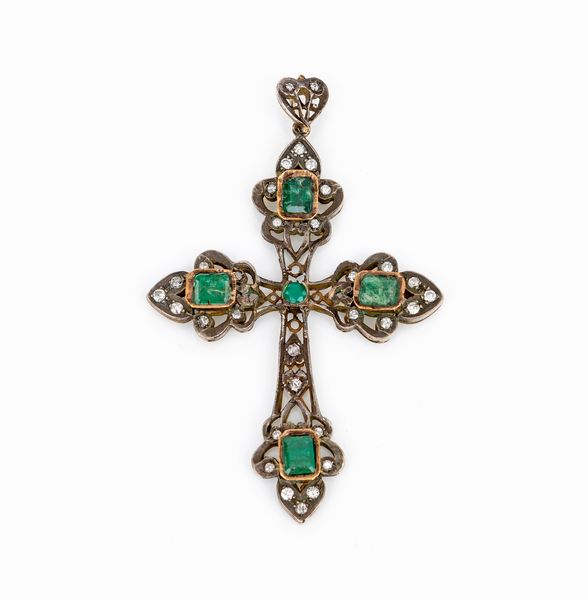 Croce in argento, smeraldi e diamanti  - Asta Fine Jewels and Watches - Associazione Nazionale - Case d'Asta italiane