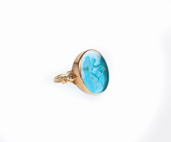 Anello in oro e pasta vitrea antica incisa  - Asta Fine Jewels and Watches - Associazione Nazionale - Case d'Asta italiane