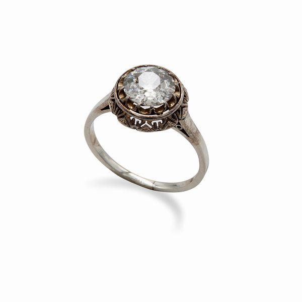 Anello antico in oro e diamante solitario  - Asta Fine Jewels and Watches - Associazione Nazionale - Case d'Asta italiane