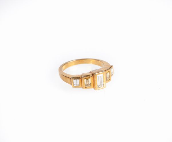 Anello in oro e diamanti  - Asta Fine Jewels and Watches - Associazione Nazionale - Case d'Asta italiane