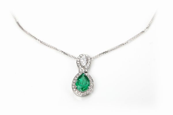 Pendente in oro, smeraldo e diamanti  - Asta Fine Jewels and Watches - Associazione Nazionale - Case d'Asta italiane