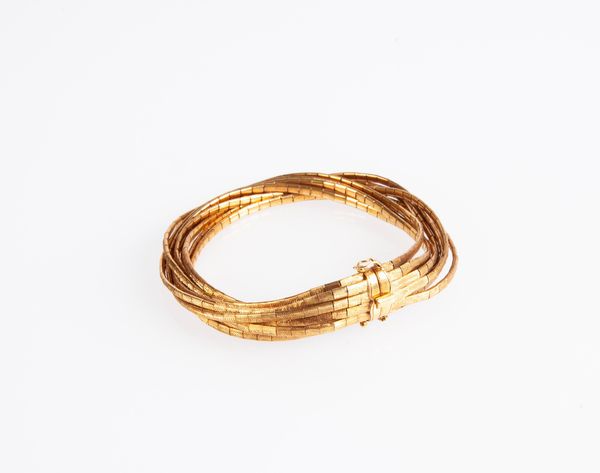 Bracciale in oro a nove fili  - Asta Fine Jewels and Watches - Associazione Nazionale - Case d'Asta italiane