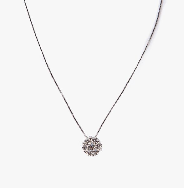 Pendente magic in oro e brillanti  - Asta Fine Jewels and Watches - Associazione Nazionale - Case d'Asta italiane