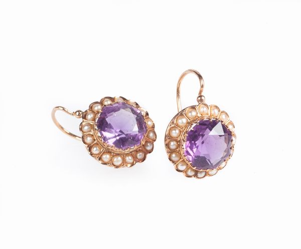 Orecchini in oro ametiste e perle  - Asta Fine Jewels and Watches - Associazione Nazionale - Case d'Asta italiane