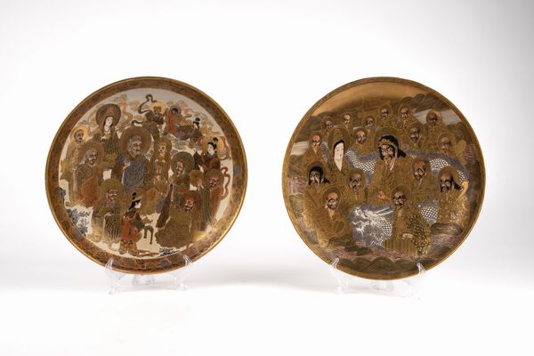 Due piatti in ceramica Satsuma. Giappone, fine secolo XIX  - Asta Arte orientale - Associazione Nazionale - Case d'Asta italiane