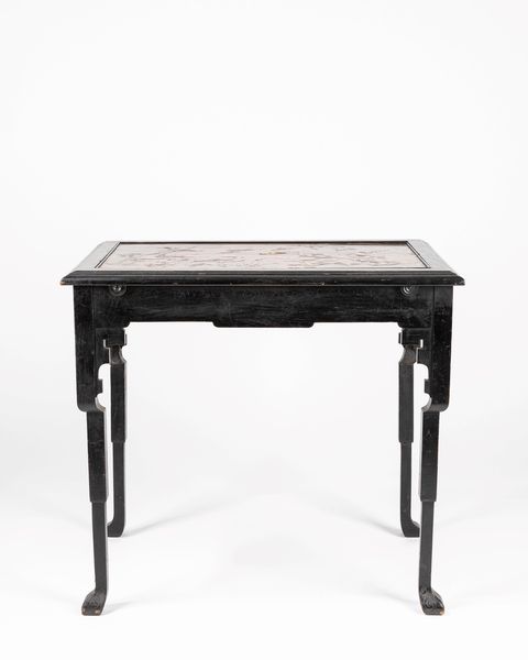 Tavolino con piano ribaltabile. Giappone, periodo Meiji (1868-1912)  - Asta Arte orientale - Associazione Nazionale - Case d'Asta italiane