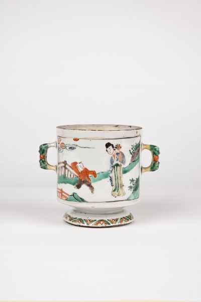 Coppa biansata in porcellana Famiglia Verde. Cina, periodo Kangxi (1661-1722)  - Asta Arte orientale - Associazione Nazionale - Case d'Asta italiane