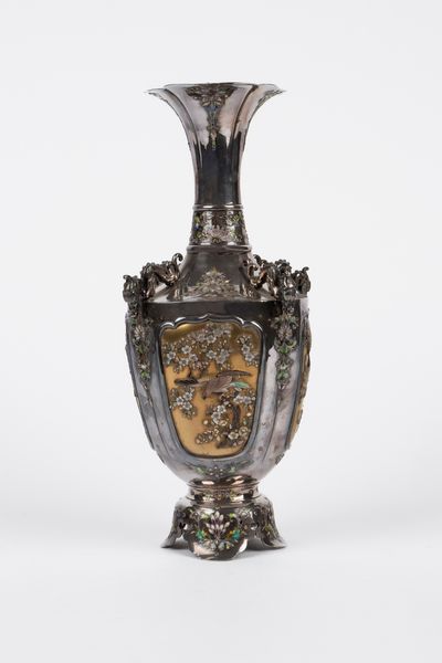 Vaso Shibayama. Giappone, periodo Meiji (1868-1912)  - Asta Arte orientale - Associazione Nazionale - Case d'Asta italiane