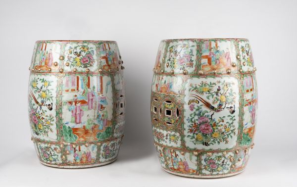 Due sgabelli in porcellana Famiglia Rosa. Cina, Canton, secolo XIX  - Asta Arte orientale - Associazione Nazionale - Case d'Asta italiane